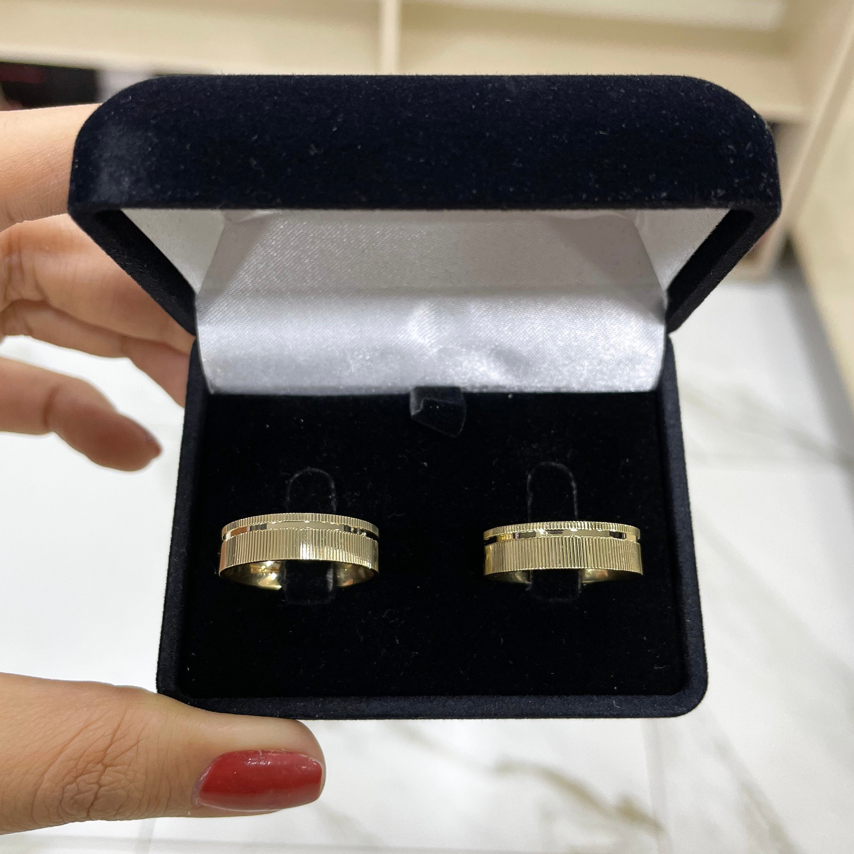 Aliança Ouro Diamantada - A000627