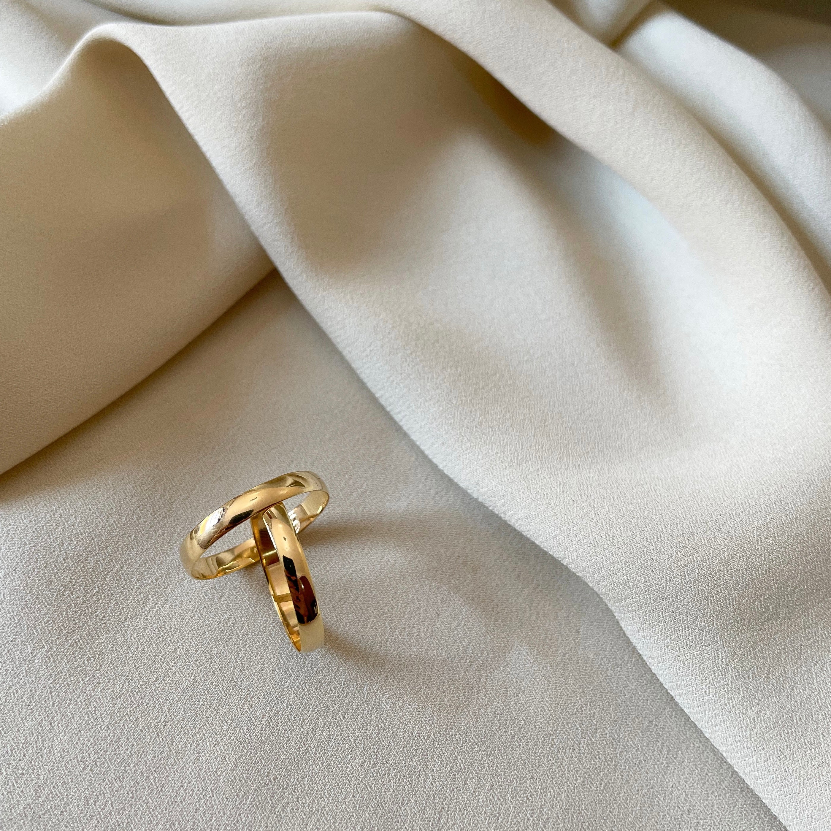 Par de Aliança Ouro 18K Tradicional - A000003 - Modelo Jóias