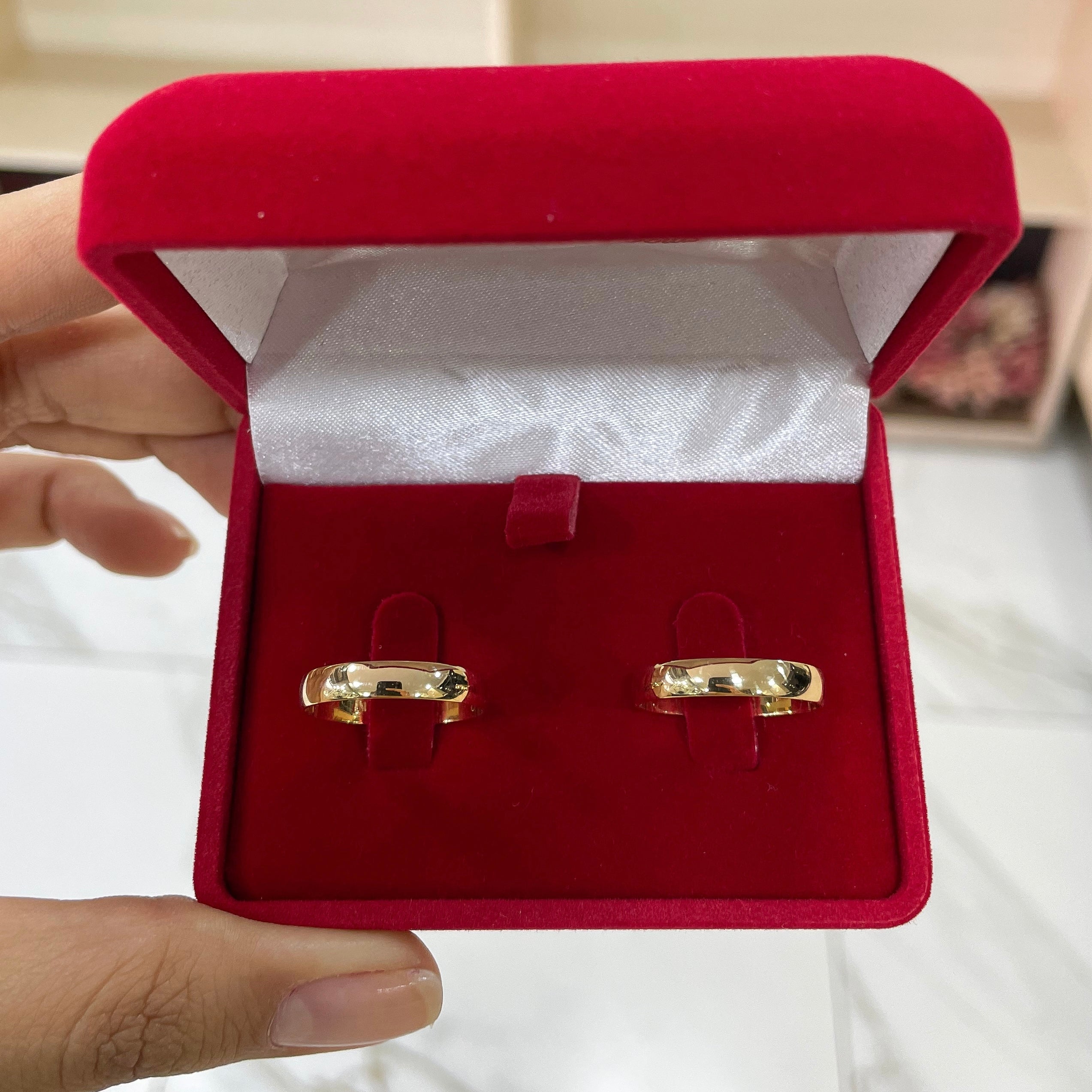 Par de Aliança Ouro 18K Tradicional - A000009 - Modelo Jóias