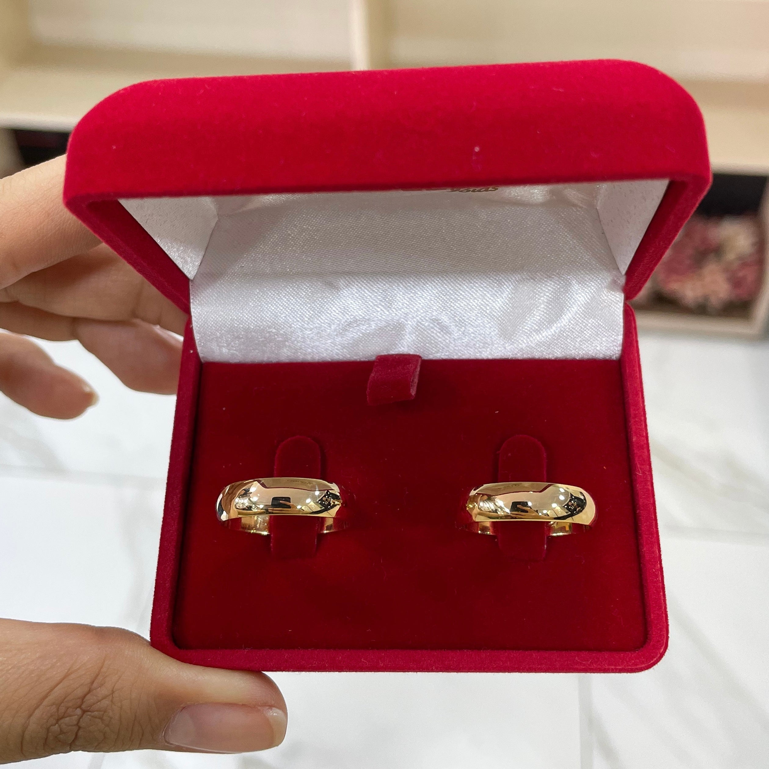 Par de Aliança Ouro 18K Tradicional - A000028 - Modelo Jóias