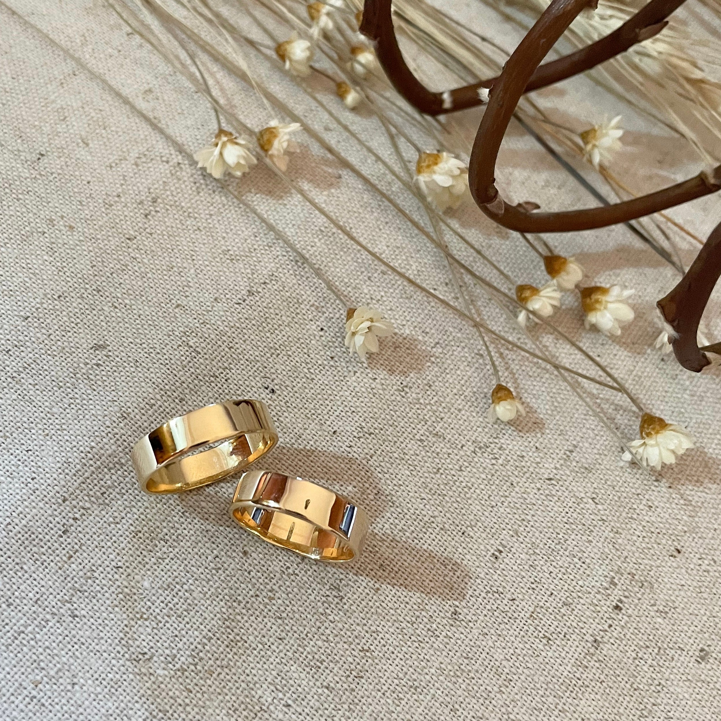 Par de Aliança Ouro 18K Tradicional - A000045 - Modelo Jóias