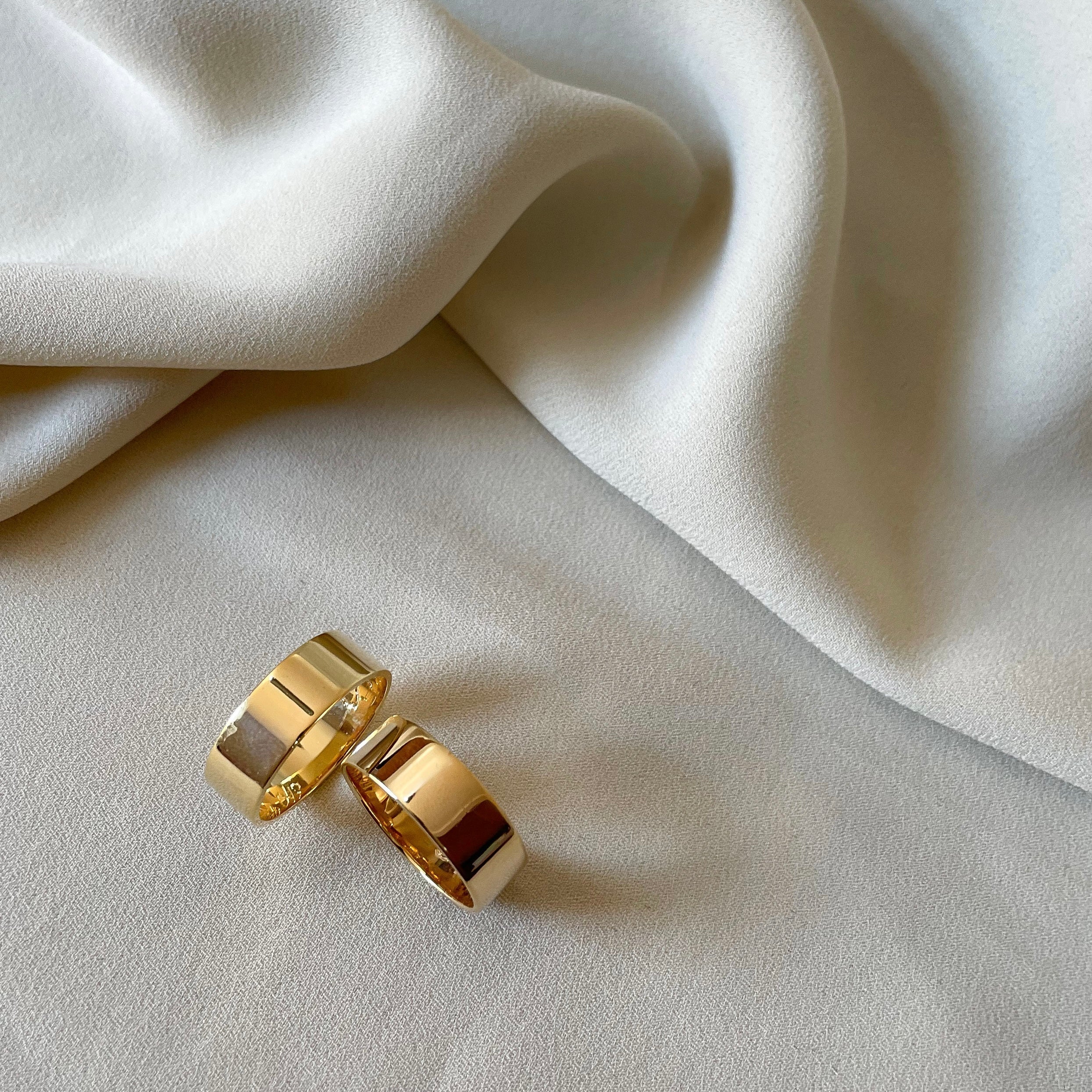 Par de Aliança Ouro 18K Tradicional - A000047 - Modelo Jóias