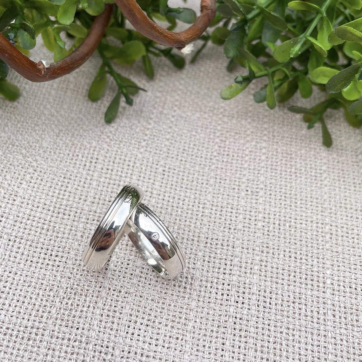 Par de Aliança Prata - A000324 - Modelo Jóias