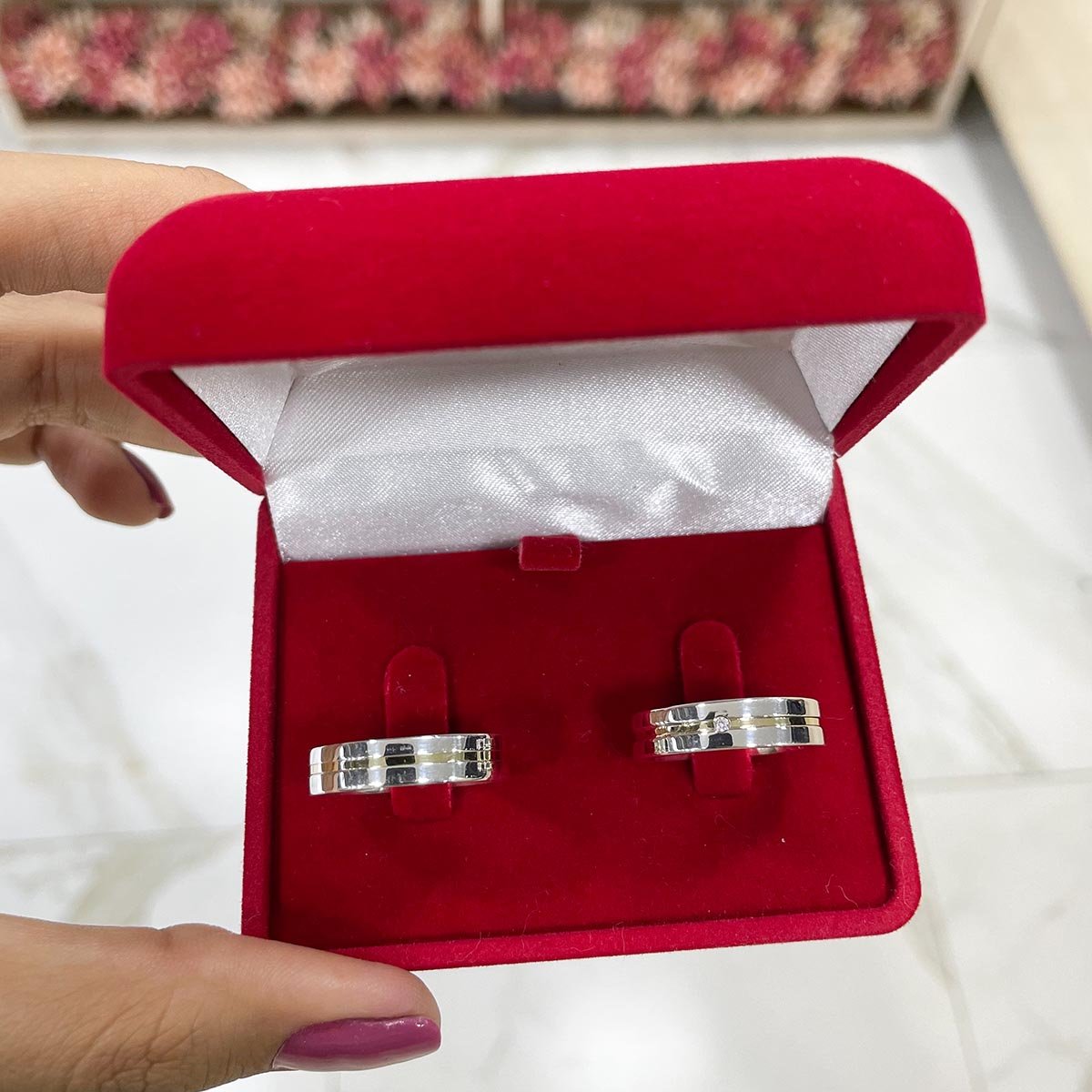 Par de Aliança Prata - A000327 - Modelo Jóias