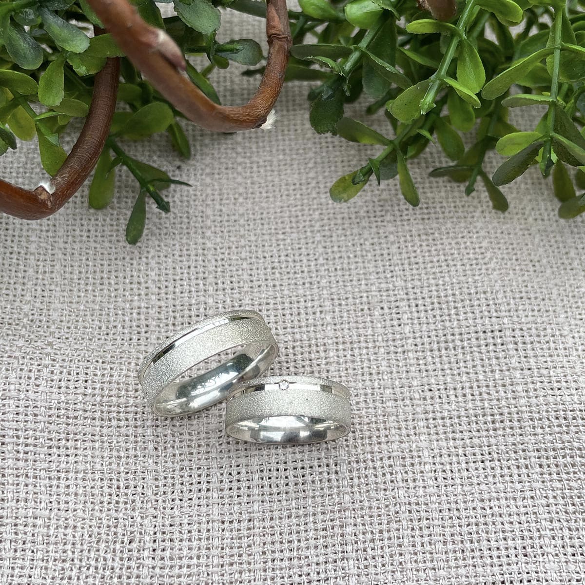 Par de Aliança Prata - A000340 - Modelo Jóias