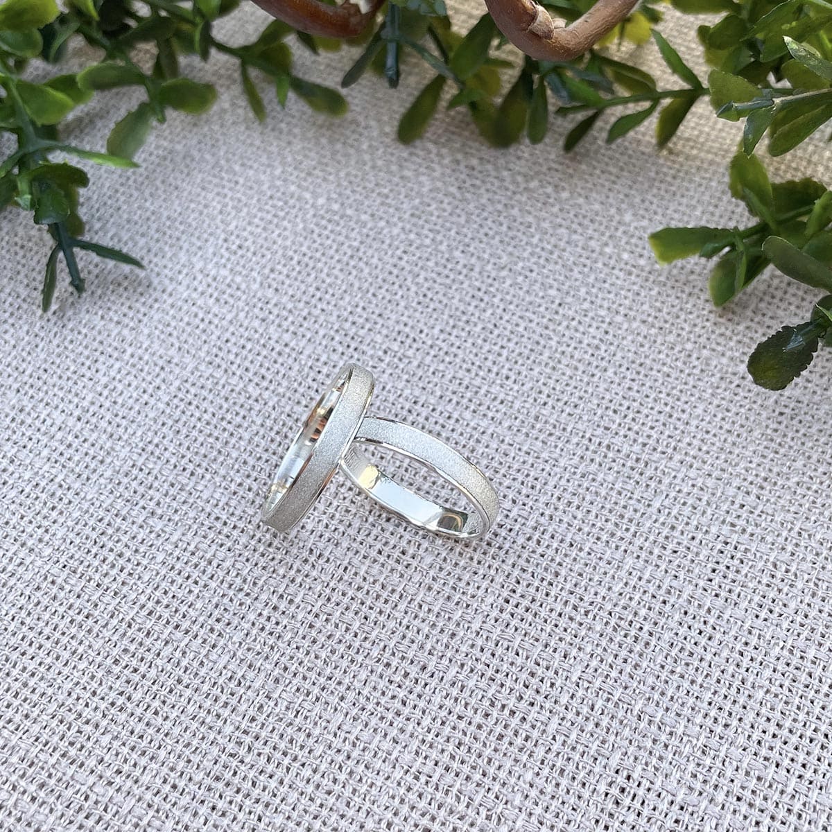 Par de Aliança Prata - A000362 - Modelo Jóias