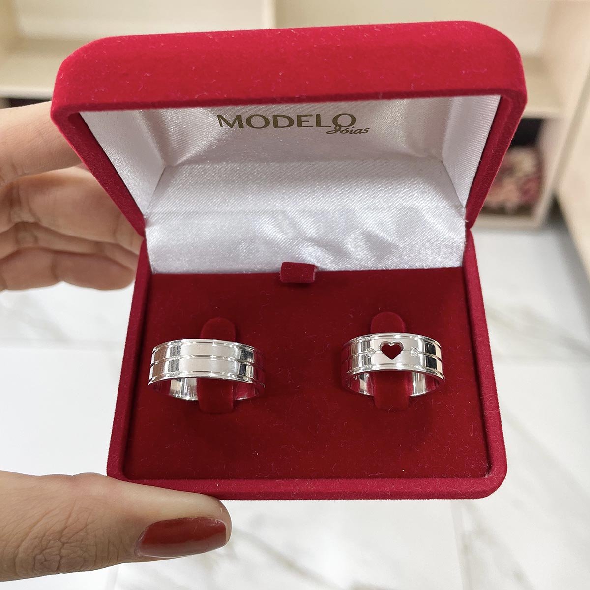 Par de Aliança Prata - A000385 - Modelo Jóias